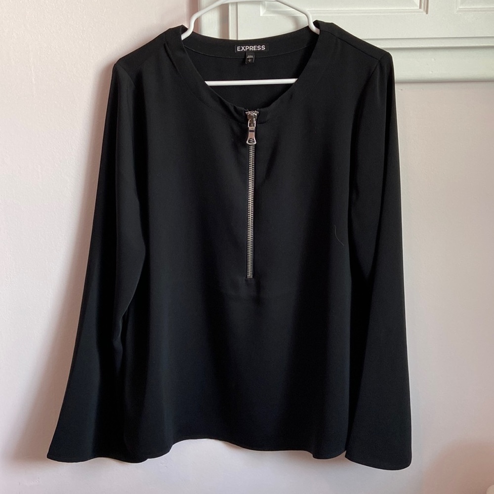Express Tunic with Zipper. Size Large.